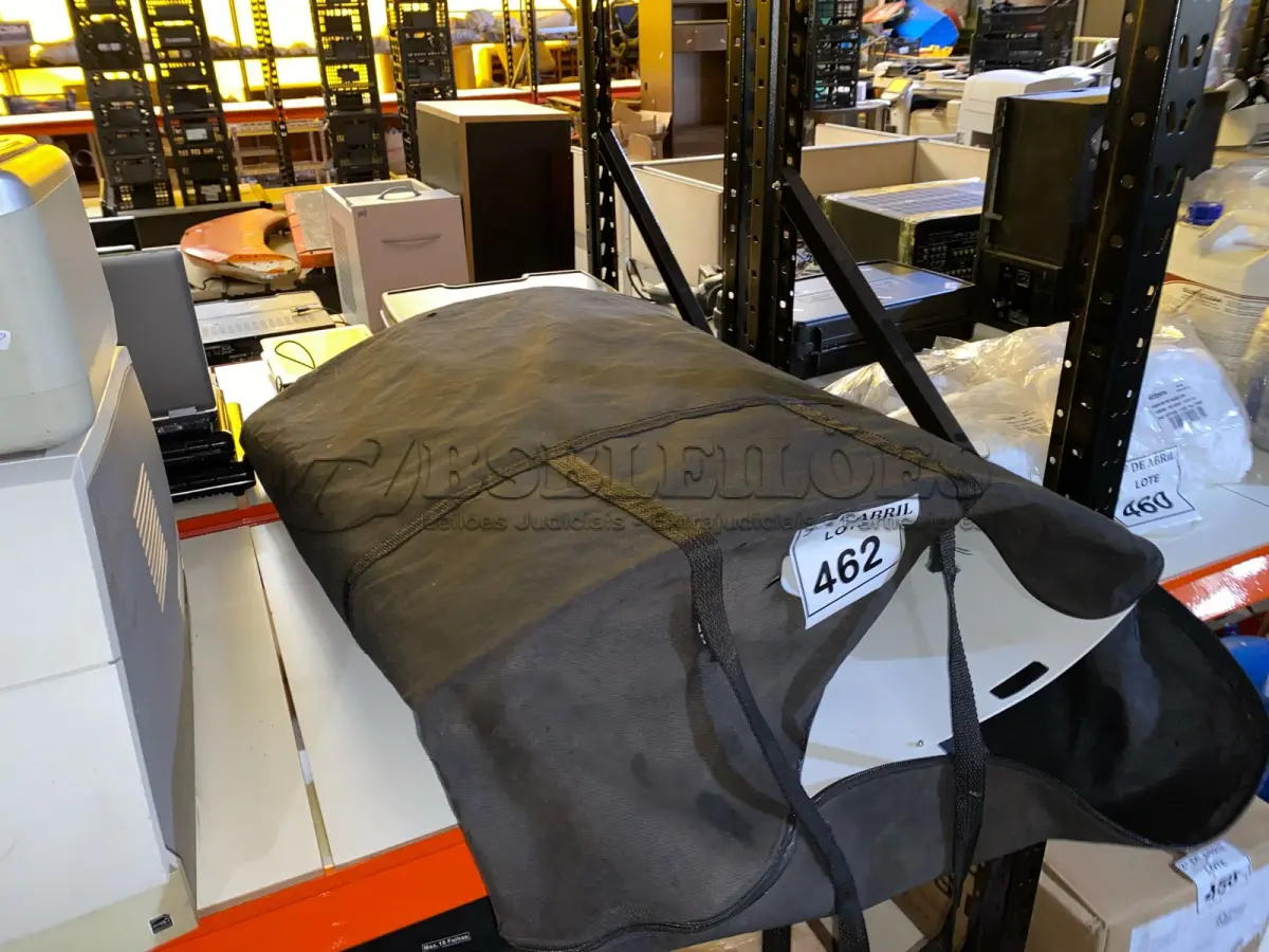 LOTE 462 - 01 MOSTRUÁRIO PARA VENDA. (NO ESTADO) ATENÇÃO! FAZER A VISITAÇÃO ANTES DE ARREMATAR, NÃO SABEMOS SE FUNCIONA. LEILÃO NÃO TEM GARANTIA E NEM DEVOLUÇÃO, SUJEITO A POSSÍVEIS AVARIAS VISÍVEIS/OCULTAS E/OU AUSÊNCIA DE COMPONENTES.