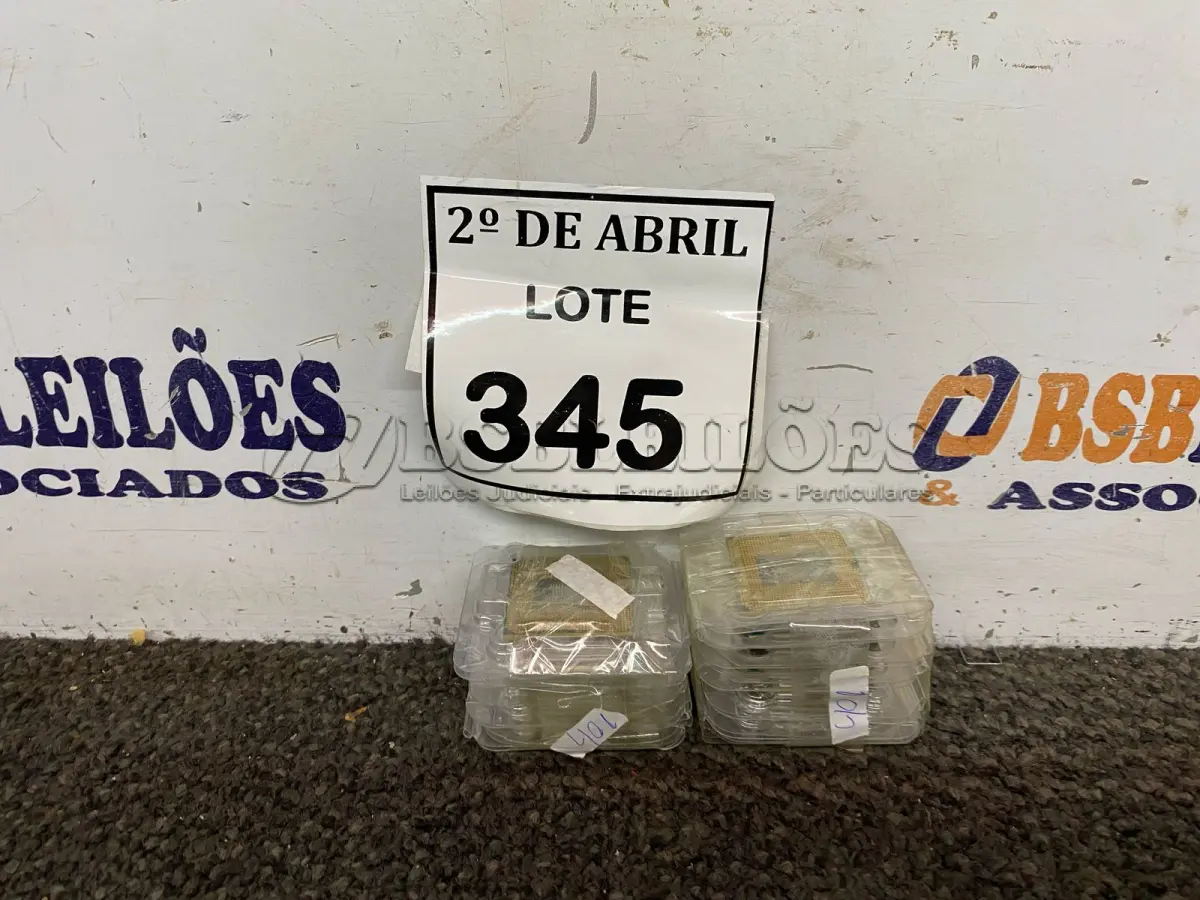 LOTE 345 - 01 LOTE COM PROCESSADORES PARA COMPUTADORES. (NO ESTADO) ATENÇÃO! FAZER A VISITAÇÃO ANTES DE ARREMATAR, NÃO SABEMOS SE FUNCIONA. LEILÃO NÃO TEM GARANTIA E NEM DEVOLUÇÃO, SUJEITO A POSSÍVEIS AVARIAS VISÍVEIS/OCULTAS E/OU AUSÊNCIA DE COMPONENTES.