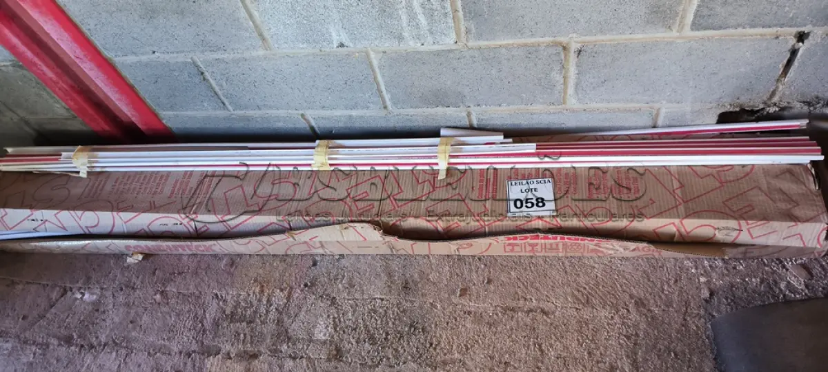 LOTE 058 - 01 LOTE COM CANALETAS (NO ESTADO) ATENÇÃO! FAZER A VISITAÇÃO ANTES DE ARREMATAR, NÃO SABEMOS SE FUNCIONA. LEILÃO NÃO TEM GARANTIA E NEM DEVOLUÇÃO, SUJEITO A POSSÍVEIS AVARIAS VISÍVEIS/OCULTAS E/OU AUSÊNCIA DE COMPONENTES.