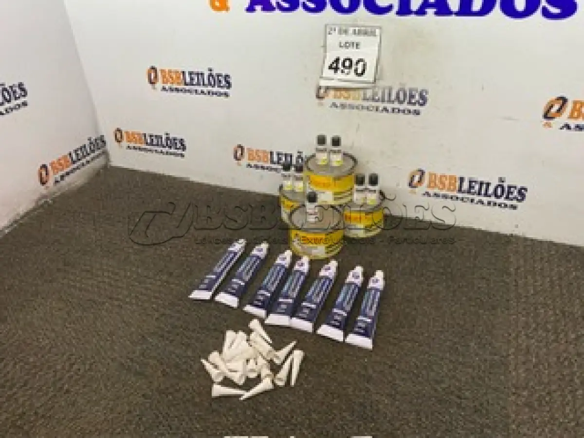 LOTE 490 - 01 LOTE COM MASSAS IBERÊ E SILICONE. (NO ESTADO) ATENÇÃO! FAZER A VISITAÇÃO ANTES DE ARREMATAR, NÃO SABEMOS SE FUNCIONA. LEILÃO NÃO TEM GARANTIA E NEM DEVOLUÇÃO, SUJEITO A POSSÍVEIS AVARIAS VISÍVEIS/OCULTAS E/OU AUSÊNCIA DE COMPONENTES.