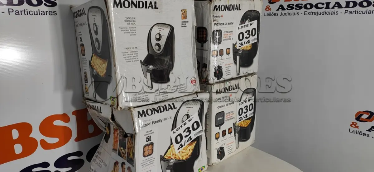 LOTE 030 - 04 - FRITADEIRAS SEM ÓLEO AIR FRYER 5LITROS, MONDIAL 110V (NO ESTADO, NÃO SABEMOS SE FUNCIONA. LEILÃO NÃO TEM GARANTIA E NEM DEVOLUÇÃO, SUJEITO A POSSÍVEIS AVARIAS VISÍVEIS/OCULTAS E/OU AUSÊNCIA DE COMPONENTES)