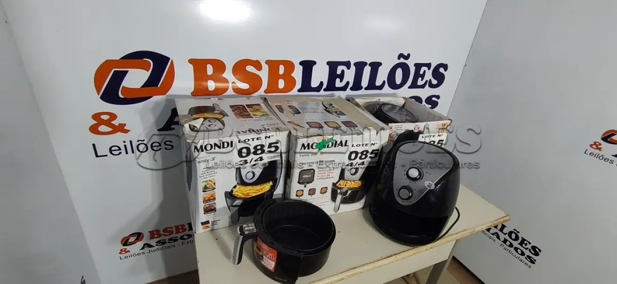 LOTE 085 - 04 - FRITADEIRAS SEM ÓLEO AIR FRYER, MONDIAL 110V (NO ESTADO, NÃO SABEMOS SE FUNCIONA. LEILÃO NÃO TEM GARANTIA E NEM DEVOLUÇÃO, SUJEITO A POSSÍVEIS AVARIAS VISÍVEIS/OCULTAS E/OU AUSÊNCIA DE COMPONENTES)