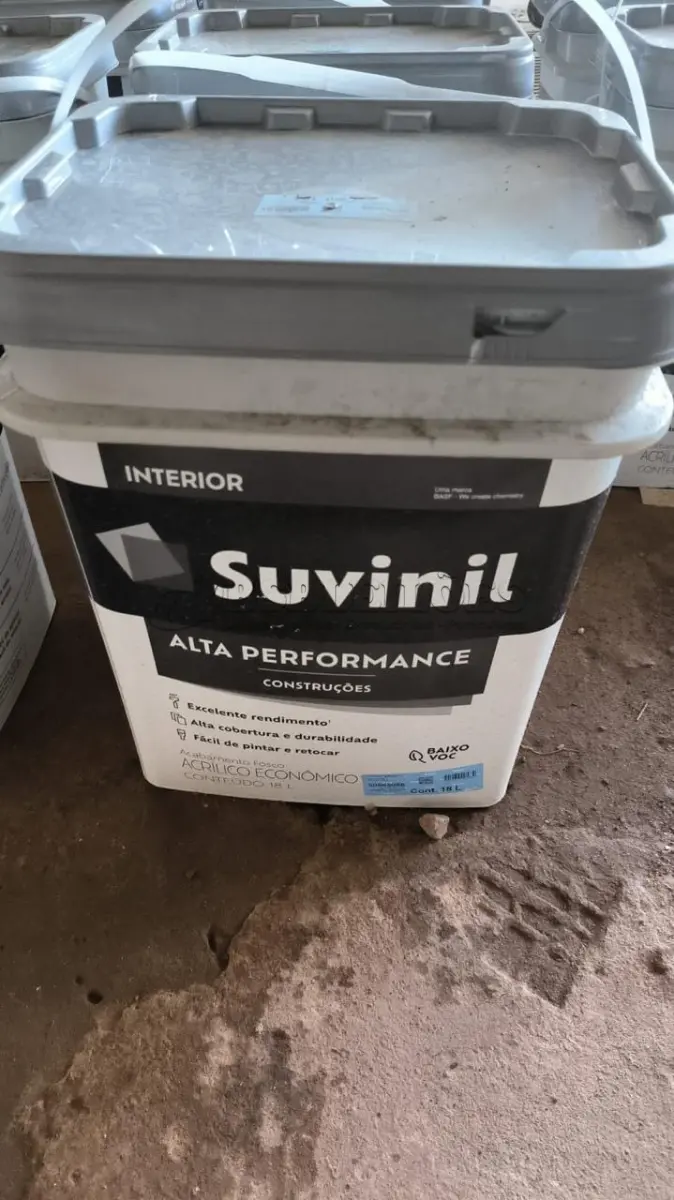 LOTE 138 - 01 BALDE DE TINTA ACRÍLICA SUVINIL FOSCO BRANCO 18L. (NOVO) (NO ESTADO, NÃO SABEMOS SE FUNCIONA. LEILÃO NÃO TEM GARANTIA E NEM DEVOLUÇÃO).