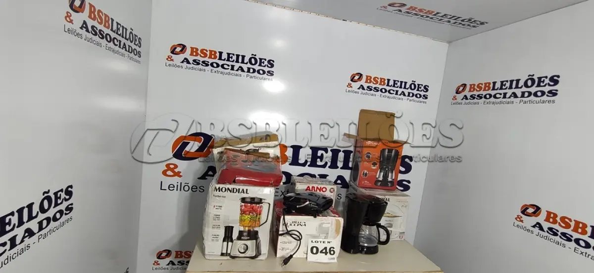 LOTE 046 - 08 – ELETRODOMÉSTICOS 110V DIVERSOS (NO ESTADO, NÃO SABEMOS SE FUNCIONA. LEILÃO NÃO TEM GARANTIA E NEM DEVOLUÇÃO, SUJEITO A POSSÍVEIS AVARIAS VISÍVEIS/OCULTAS E/OU AUSÊNCIA DE COMPONENTES)