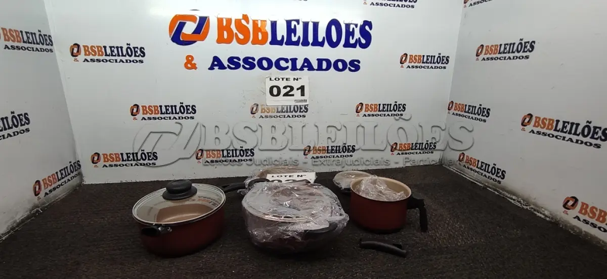 LOTE 021 - 01 – CONJUNTO DE PANELAS DE ALUMÍNIO GLOBO (NO ESTADO, NÃO SABEMOS SE FUNCIONA. LEILÃO NÃO TEM GARANTIA E NEM DEVOLUÇÃO, SUJEITO A POSSÍVEIS AVARIAS VISÍVEIS/OCULTAS E/OU AUSÊNCIA DE COMPONENTES)
