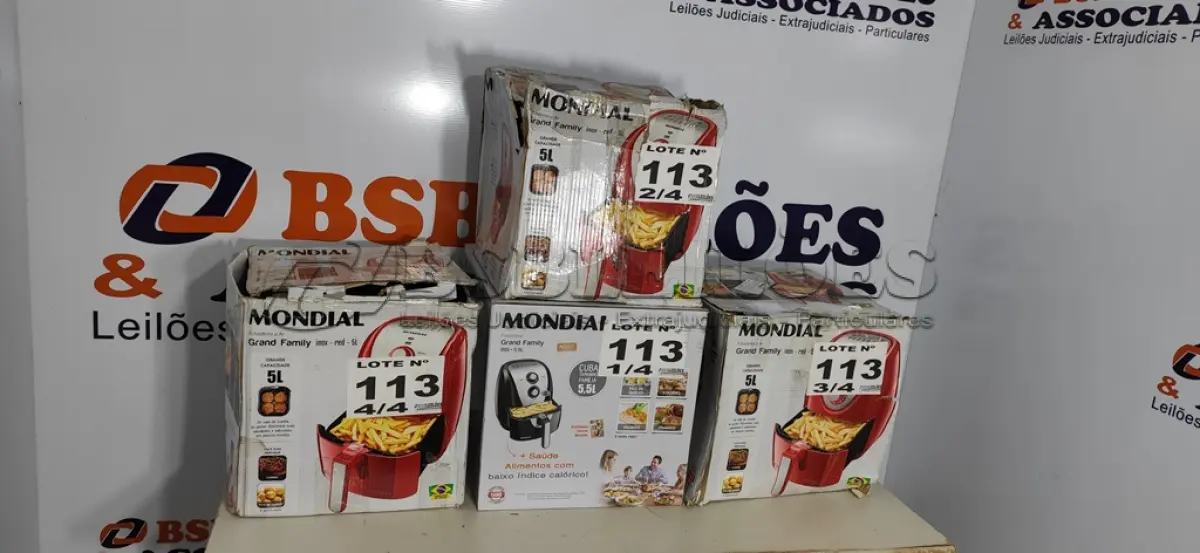LOTE 113 - 04 - FRITADEIRAS SEM ÓLEO AIR FRYER 5LITROS, MONDIAL 110V (NO ESTADO, NÃO SABEMOS SE FUNCIONA. LEILÃO NÃO TEM GARANTIA E NEM DEVOLUÇÃO, SUJEITO A POSSÍVEIS AVARIAS VISÍVEIS/OCULTAS E/OU AUSÊNCIA DE COMPONENTES)