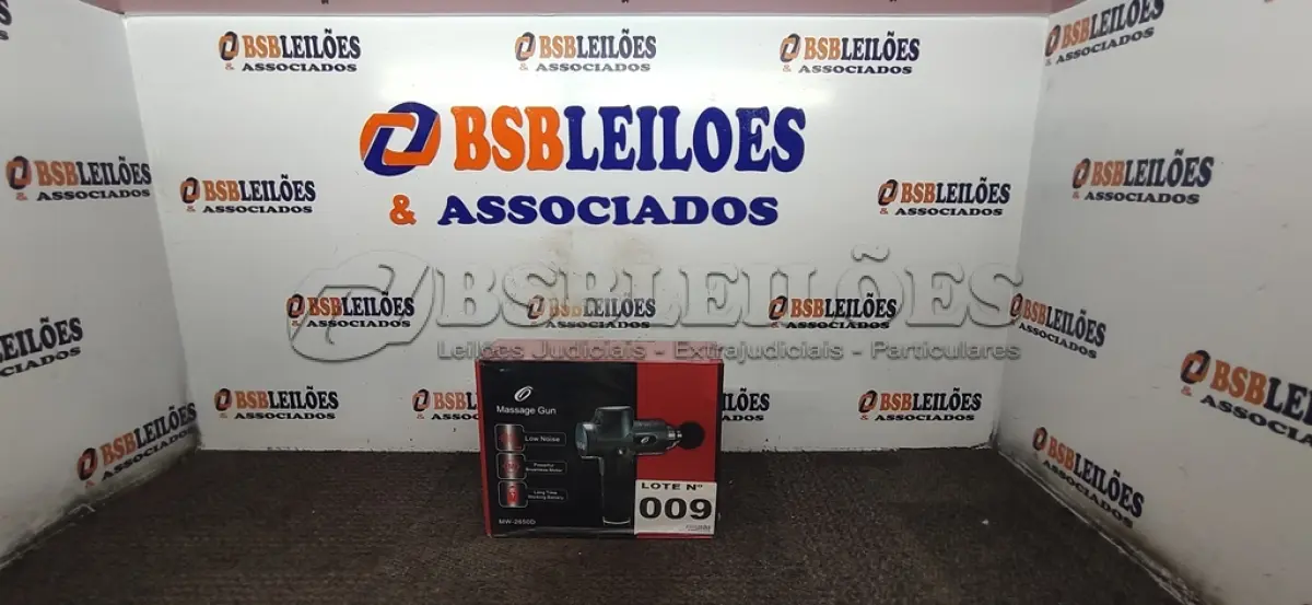 LOTE 009 - 01 - MASSAGEADOR MUSCULAR PROFISSIONAL DE 30 VELOCIDADES MASSAGE GUN MW-2650D - BIVOLT (NO ESTADO, NÃO SABEMOS SE FUNCIONA. LEILÃO NÃO TEM GARANTIA E NEM DEVOLUÇÃO, SUJEITO A POSSÍVEIS AVARIAS VISÍVEIS/OCULTAS E/OU AUSÊNCIA DE COMPONENTES)
