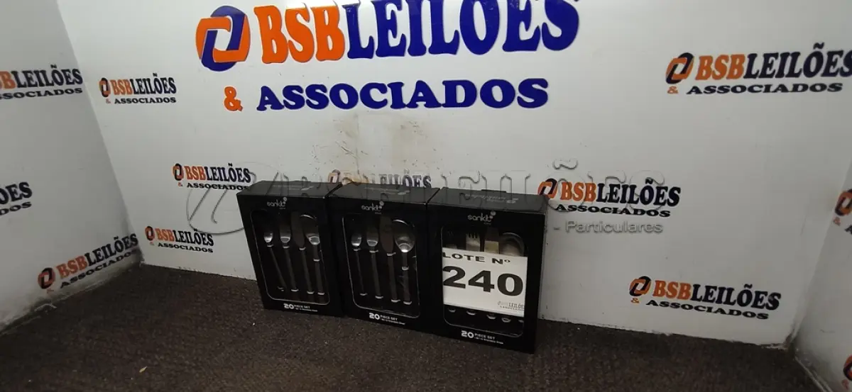 LOTE 240 - 03 - KITS JOGO TALHERES LINHA SANKIT 20 PEÇAS PRATA - PREMIUM (NO ESTADO, NÃO SABEMOS SE FUNCIONA. LEILÃO NÃO TEM GARANTIA E NEM DEVOLUÇÃO, SUJEITO A POSSÍVEIS AVARIAS VISÍVEIS/OCULTAS E/OU AUSÊNCIA DE COMPONENTES)