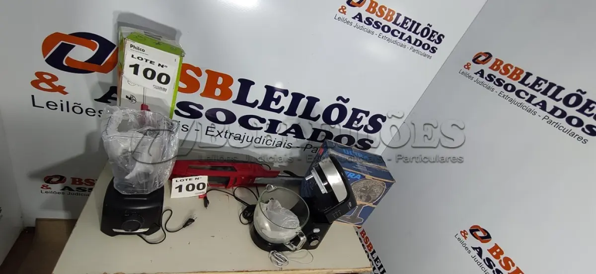 LOTE 100 - 05 – ELETRODOMÉSTICOS DIVERSOS (NO ESTADO, NÃO SABEMOS SE FUNCIONA. LEILÃO NÃO TEM GARANTIA E NEM DEVOLUÇÃO, SUJEITO A POSSÍVEIS AVARIAS VISÍVEIS/OCULTAS E/OU AUSÊNCIA DE COMPONENTES)