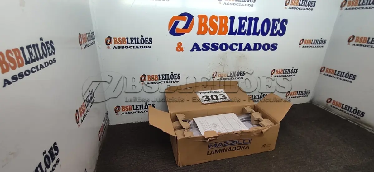 LOTE 303 - 01 - LAMINADORA REFILADORA 110V MAZZILLI 230E (NO ESTADO, NÃO SABEMOS SE FUNCIONA. LEILÃO NÃO TEM GARANTIA E NEM DEVOLUÇÃO, SUJEITO A POSSÍVEIS AVARIAS VISÍVEIS/OCULTAS E/OU AUSÊNCIA DE COMPONENTES)