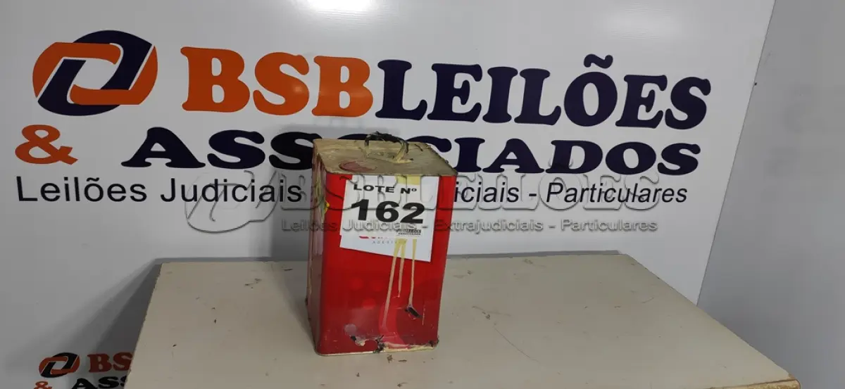 LOTE 162 - 01 - LATA DE COLA DE CONTATO QUIMICOLLA (NO ESTADO, NÃO SABEMOS SE FUNCIONA. LEILÃO NÃO TEM GARANTIA E NEM DEVOLUÇÃO, SUJEITO A POSSÍVEIS AVARIAS VISÍVEIS/OCULTAS E/OU AUSÊNCIA DE COMPONENTES)
