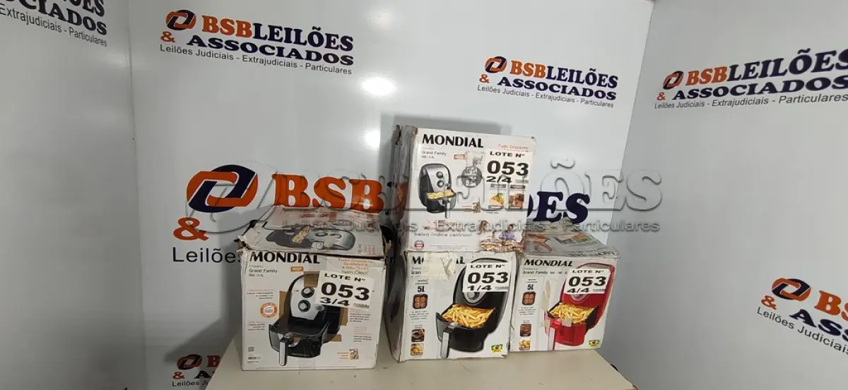 LOTE 053 - 04 - FRITADEIRAS SEM ÓLEO AIR FRYER 5LITROS, MONDIAL 110V (NO ESTADO, NÃO SABEMOS SE FUNCIONA. LEILÃO NÃO TEM GARANTIA E NEM DEVOLUÇÃO, SUJEITO A POSSÍVEIS AVARIAS VISÍVEIS/OCULTAS E/OU AUSÊNCIA DE COMPONENTES)