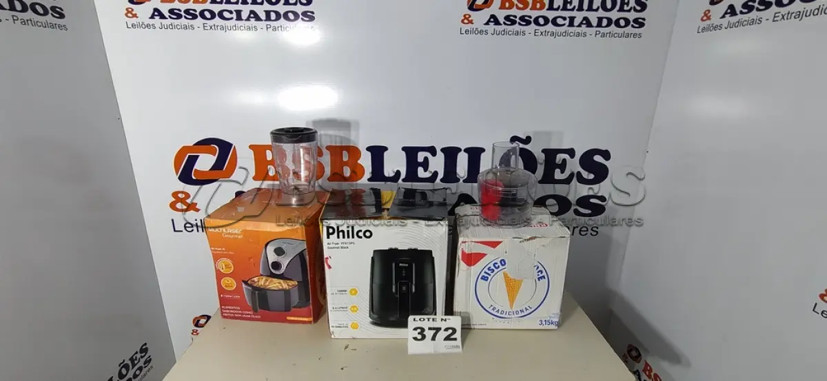 LOTE 372 - 03 - FRITADEIRAS SEM ÓLEO AIR FRYER (NO ESTADO, NÃO SABEMOS SE FUNCIONA. LEILÃO NÃO TEM GARANTIA E NEM DEVOLUÇÃO, SUJEITO A POSSÍVEIS AVARIAS VISÍVEIS/OCULTAS E/OU AUSÊNCIA DE COMPONENTES)