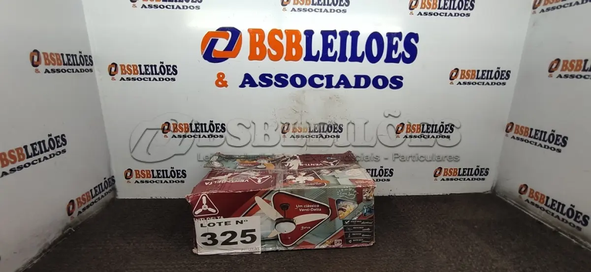 LOTE 325 - 01 - VENTILADOR DE TETO NEW ZETA 3 PÁS MDF LAQUEADAS BRANCO 220V (NO ESTADO, NÃO SABEMOS SE FUNCIONA. LEILÃO NÃO TEM GARANTIA E NEM DEVOLUÇÃO, SUJEITO A POSSÍVEIS AVARIAS VISÍVEIS/OCULTAS E/OU AUSÊNCIA DE COMPONENTES)