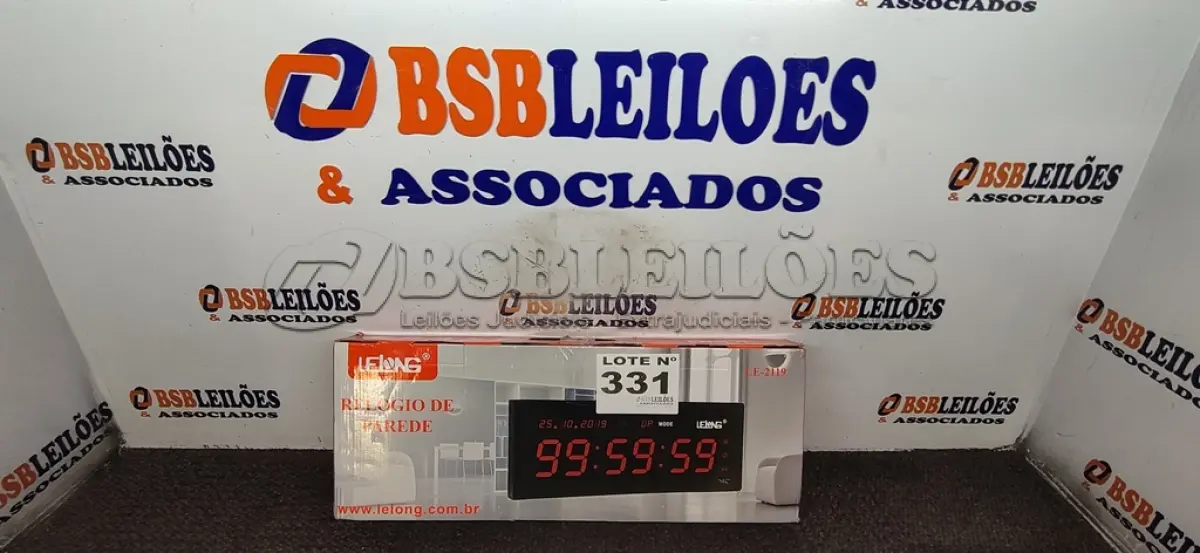 LOTE 331 - 01 - RELÓGIO DE PAREDE DIGITAL LELONG 2119 (NO ESTADO, NÃO SABEMOS SE FUNCIONA. LEILÃO NÃO TEM GARANTIA E NEM DEVOLUÇÃO, SUJEITO A POSSÍVEIS AVARIAS VISÍVEIS/OCULTAS E/OU AUSÊNCIA DE COMPONENTES)