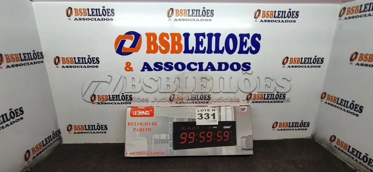 LOTE 331 - 01 - RELÓGIO DE PAREDE DIGITAL LELONG 2119 (NO ESTADO, NÃO SABEMOS SE FUNCIONA. LEILÃO NÃO TEM GARANTIA E NEM DEVOLUÇÃO, SUJEITO A POSSÍVEIS AVARIAS VISÍVEIS/OCULTAS E/OU AUSÊNCIA DE COMPONENTES)