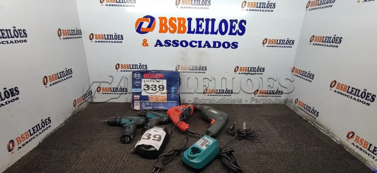 LOTE 339 - 05 – FERRAMENTAS ELÉTRICAS (NO ESTADO, NÃO SABEMOS SE FUNCIONA. LEILÃO NÃO TEM GARANTIA E NEM DEVOLUÇÃO, SUJEITO A POSSÍVEIS AVARIAS VISÍVEIS/OCULTAS E/OU AUSÊNCIA DE COMPONENTES)