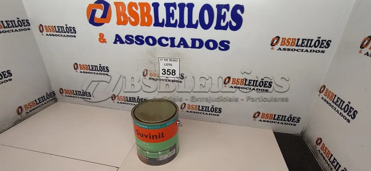 LOTE 358 - 01 LATA DE TINTA ESMALTE PARA MADEIRA E METAIS SUVINIL BRILHANTE PLATINA 3,6. (NOVO) (NO ESTADO) ATENÇÃO! FAZER A VISITAÇÃO ANTES DE ARREMATAR, NÃO SABEMOS SE FUNCIONA. LEILÃO NÃO TEM GARANTIA E NEM DEVOLUÇÃO, SUJEITO A POSSÍVEIS AVARIAS VISÍVEIS/OCULTAS E/OU AUSÊNCIA DE COMPONENTES.