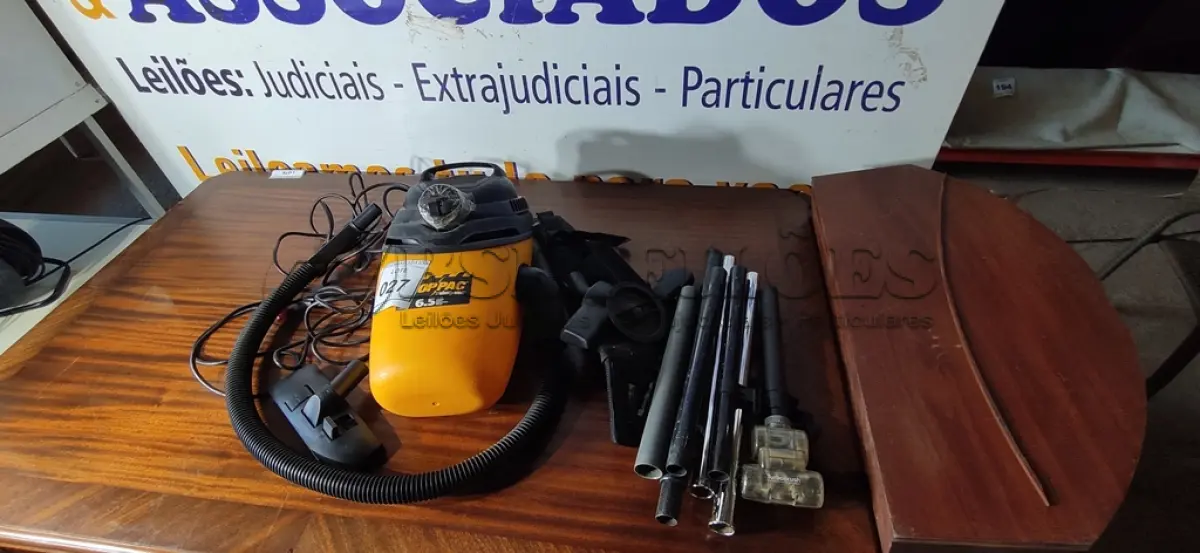 LOTE 027 - 01 ASPIRADOR. (NO ESTADO EM QUE SE ENCONTRA. SUJEITO A AVARIAS OCULTAS/VISÍVEIS.) AV9792E
