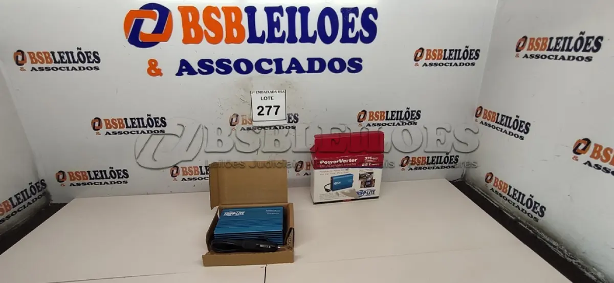 LOTE 277 - 01 POWERVERTER ULTRA COMPACT INVERTER. (NO ESTADO EM QUE SE ENCONTRA. SUJEITO A AVARIAS OCULTAS/VISÍVEIS.)