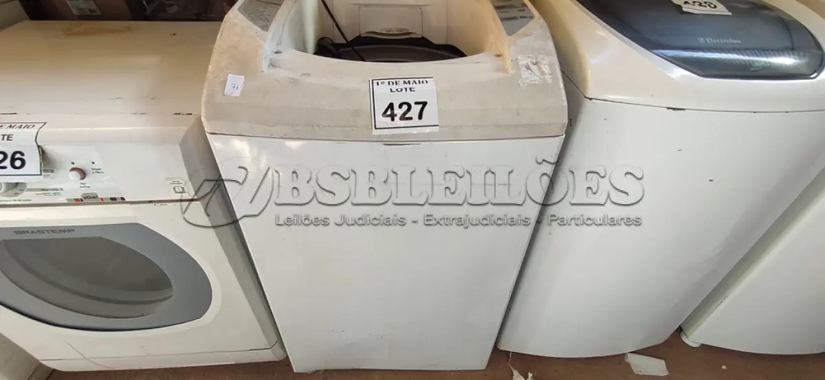 LOTE 427 - 01 MÁQUINA DE LAVAR 8KG MARCA CLEAN SEM MARCA E VOLTAGEM APARENTE COM AVARIAS. (NO ESTADO) ATENÇÃO! FAZER A VISITAÇÃO ANTES DE ARREMATAR, NÃO SABEMOS SE FUNCIONA. LEILÃO NÃO TEM GARANTIA E NEM DEVOLUÇÃO, SUJEITO A POSSÍVEIS AVARIAS VISÍVEIS/OCULTAS E/OU AUSÊNCIA DE COMPONENTES.