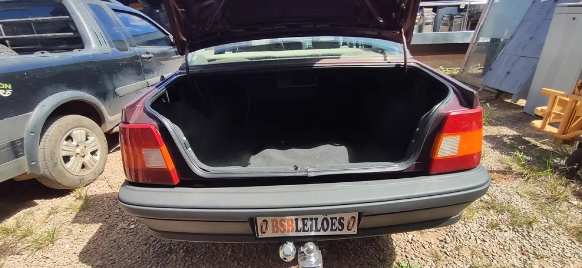 01 GM/MONZA GL A GASOLINA; NA COR VERMELHA; ANO 1994. (NO ESTADO)