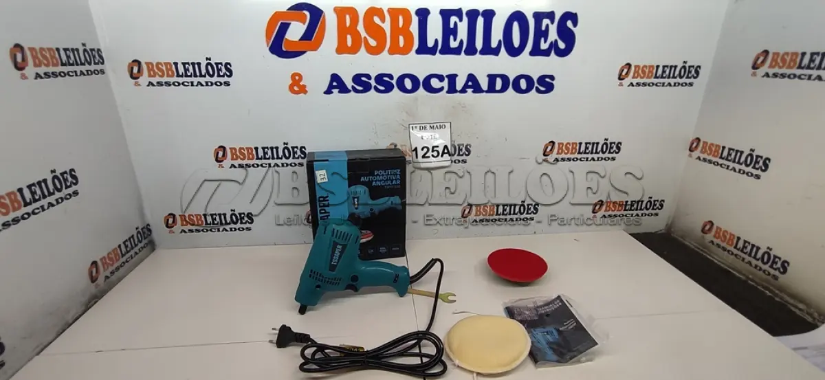LOTE 125 - 01 POLITRIZ AUTOMOTIVA ANGULAR 700W 6VELOCIDADES 600-4000RPM 220V COM PUNHO, CHAVE, DISCO E BOINA DE LÃ  (NOVO) (NO ESTADO) ATENÇÃO! FAZER A VISITAÇÃO ANTES DE ARREMATAR, NÃO SABEMOS SE FUNCIONA. LEILÃO NÃO TEM GARANTIA E NEM DEVOLUÇÃO, SUJEITO A POSSÍVEIS AVARIAS VISÍVEIS/OCULTAS E/OU AUSÊNCIA DE COMPONENTES.