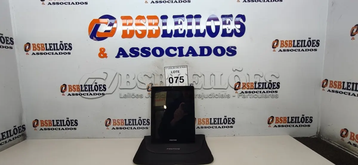 LOTE 075