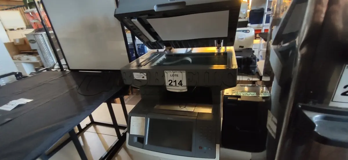 LOTE 214 - 01 IMPRESSORAS MULTIFUNCIONAL X656DN LEXMARK. (NO ESTADO) ATENÇÃO! FAZER A VISITAÇÃO ANTES DE ARREMATAR, NÃO SABEMOS SE FUNCIONA, LEILÃO NÃO TEM GARANTIA E NEM DEVOLUÇÃO, SUJEITO A POSSÍVEIS AVARIAS VISÍVEIS/OCULTAS E/OU AUSÊNCIA DE COMPONENTES.
