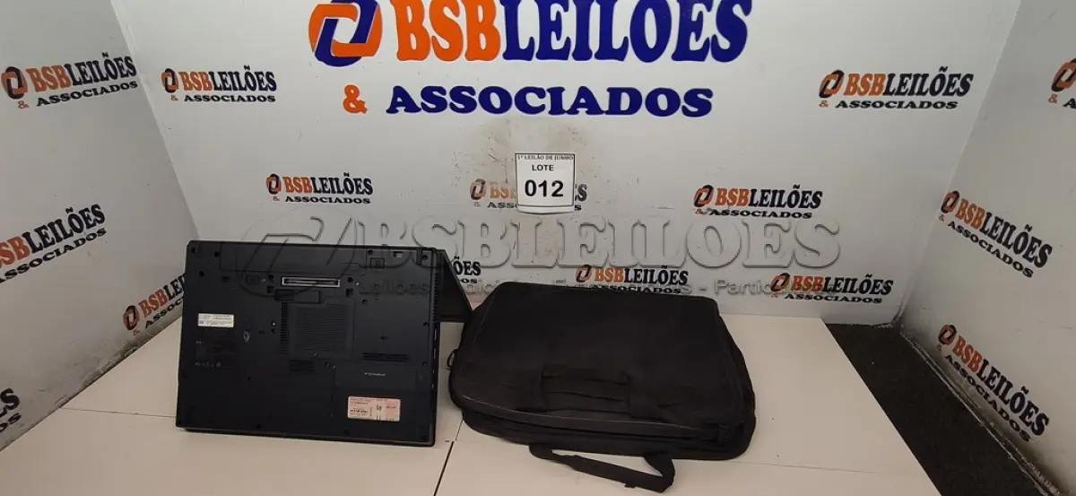 LOTE 012 - 01 NOTEBOOK COMPAQ 6710B MARCA HP SEM FONTE COM CASE. (NO ESTADO) ATENÇÃO! FAZER A VISITAÇÃO ANTES DE ARREMATAR, NÃO SABEMOS SE FUNCIONA, LEILÃO NÃO TEM GARANTIA E NEM DEVOLUÇÃO, SUJEITO A POSSÍVEIS AVARIAS VISÍVEIS/OCULTAS E/OU AUSÊNCIA DE COMPONENTES.