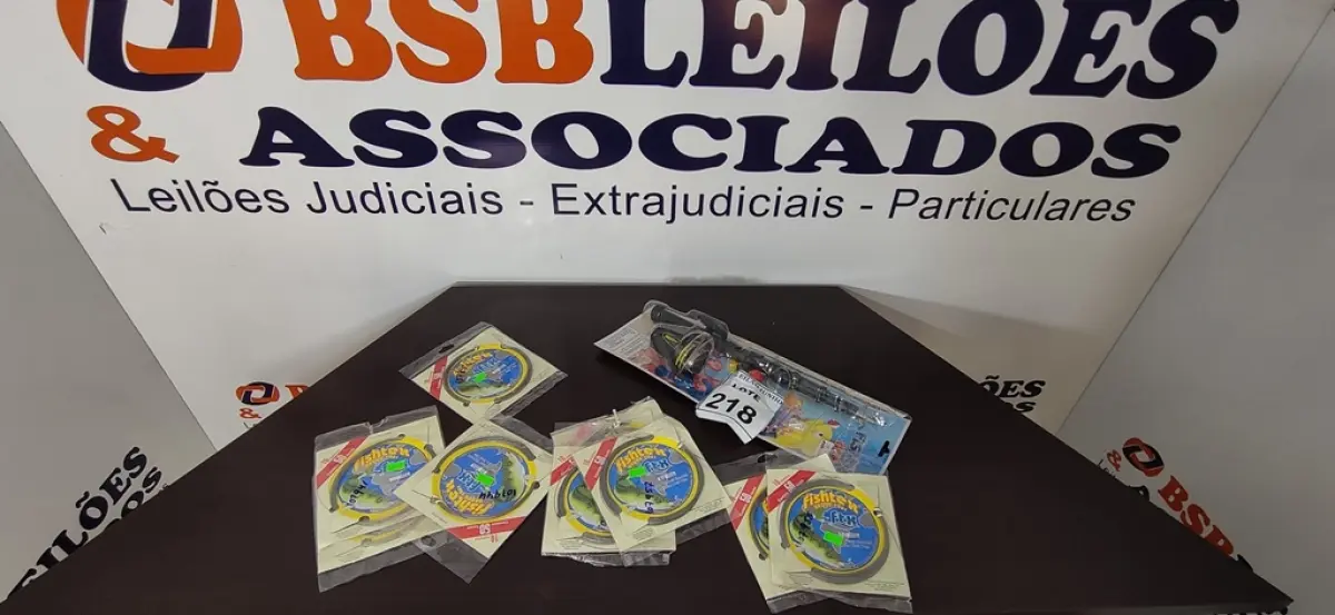 01 KIT DE PESCA INFANTIL E 09 LINHAS DE NYLON COM 10M CADA. (NO ESTADO) ATENÇÃO! FAZER A VISITAÇÃO ANTES DE ARREMATAR, NÃO SABEMOS SE FUNCIONA, LEILÃO NÃO TEM GARANTIA E NEM DEVOLUÇÃO, SUJEITO A POSSÍVEIS AVARIAS VISÍVEIS/OCULTAS E/OU AUSÊNCIA DE COMPONENTES.