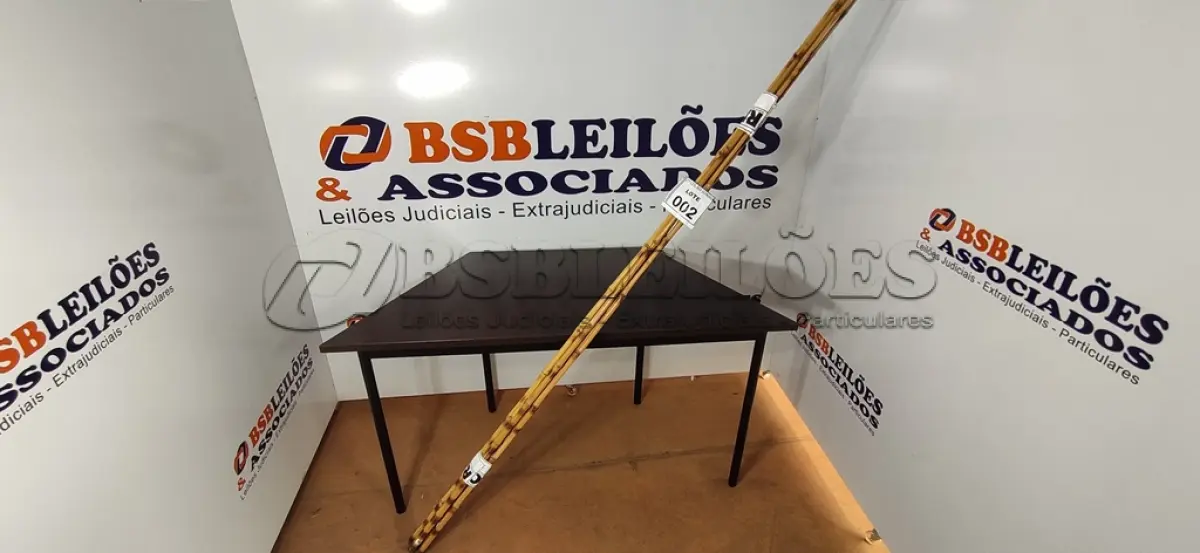 LOTE 002 - 05 VARAS DE BAMBU. (NO ESTADO) ATENÇÃO! FAZER A VISITAÇÃO ANTES DE ARREMATAR, NÃO SABEMOS SE FUNCIONA, LEILÃO NÃO TEM GARANTIA E NEM DEVOLUÇÃO, SUJEITO A POSSÍVEIS AVARIAS VISÍVEIS/OCULTAS E/OU AUSÊNCIA DE COMPONENTES.
