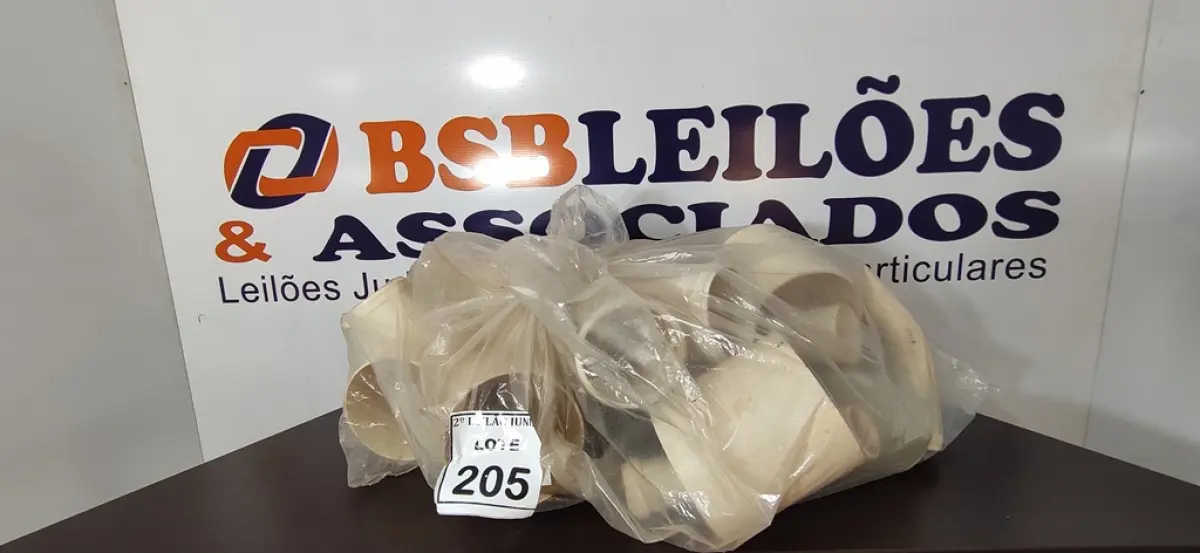 01 LOTE COM CONEXÕES HIDRÁULICAS MEDIDAS DIVERSAS. (NO ESTADO) ATENÇÃO! FAZER A VISITAÇÃO ANTES DE ARREMATAR, NÃO SABEMOS SE FUNCIONA, LEILÃO NÃO TEM GARANTIA E NEM DEVOLUÇÃO, SUJEITO A POSSÍVEIS AVARIAS VISÍVEIS/OCULTAS E/OU AUSÊNCIA DE COMPONENTES.