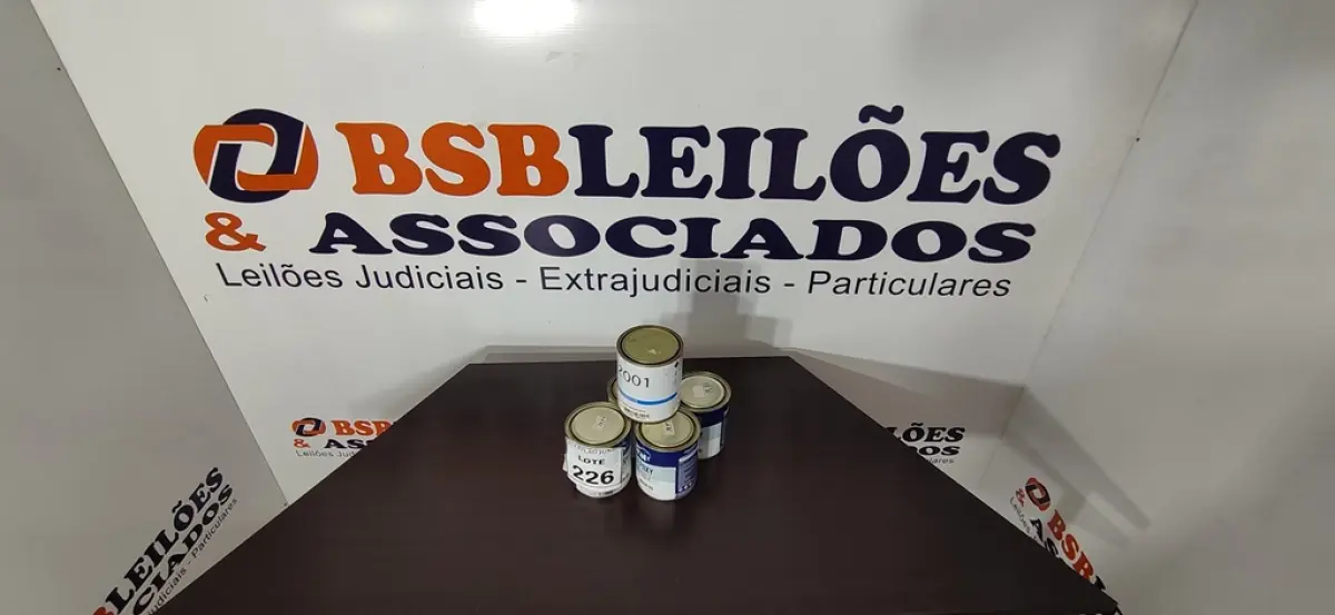 03 CATALIZADORES PARA ESMALTE SINTÉTICO DE 640ML MARCA CORAL, 01 ADESIVO PARA LAMINAÇÃO 900ML E 01 BATIDA DE PEDRA BRANCO 900ML MARCA 2001. (NO ESTADO) ATENÇÃO! FAZER A VISITAÇÃO ANTES DE ARREMATAR, NÃO SABEMOS SE FUNCIONA, LEILÃO NÃO TEM GARANTIA E NEM DEVOLUÇÃO, SUJEITO A POSSÍVEIS AVARIAS VISÍVEIS/OCULTAS E/OU AUSÊNCIA DE COMPONENTES.