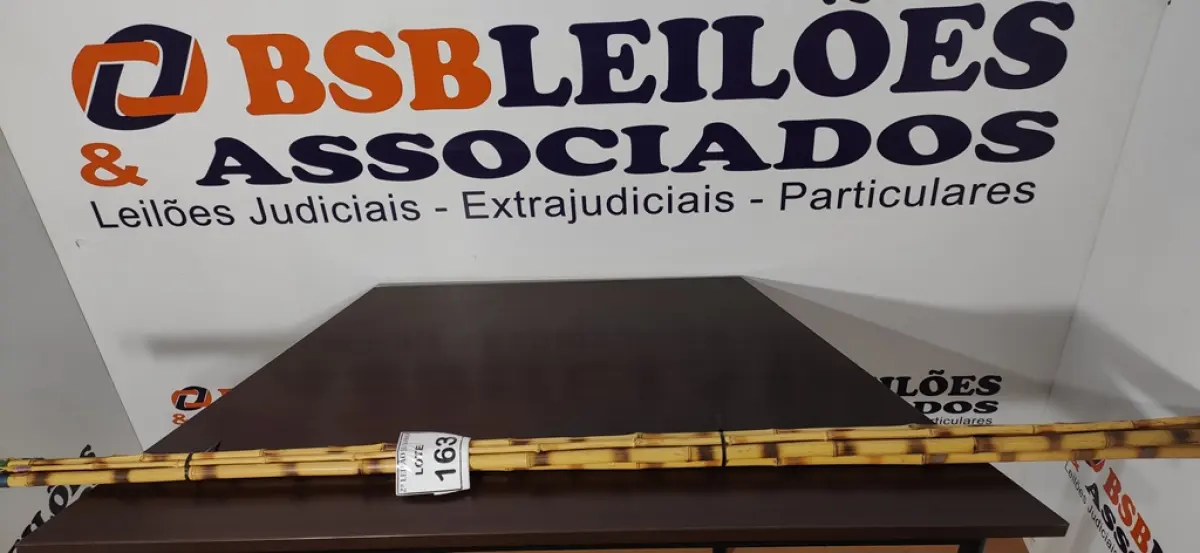 05 VARAS DE BAMBU. (NO ESTADO) ATENÇÃO! FAZER A VISITAÇÃO ANTES DE ARREMATAR, NÃO SABEMOS SE FUNCIONA, LEILÃO NÃO TEM GARANTIA E NEM DEVOLUÇÃO, SUJEITO A POSSÍVEIS AVARIAS VISÍVEIS/OCULTAS E/OU AUSÊNCIA DE COMPONENTES.