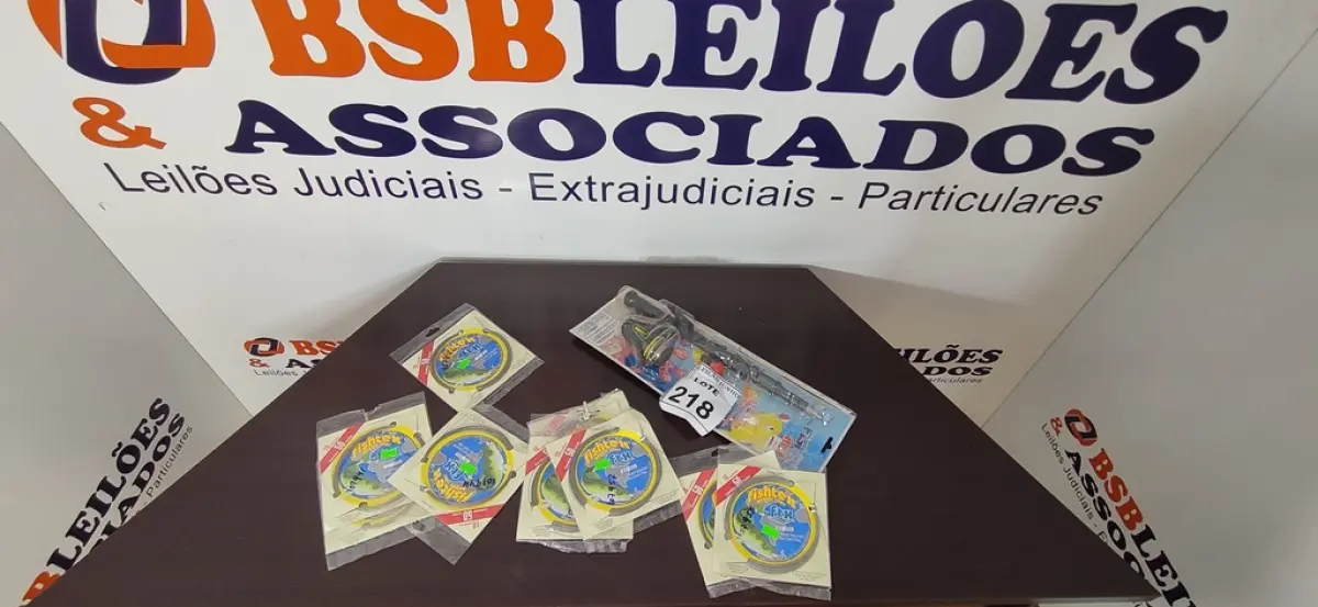 01 KIT DE PESCA INFANTIL E 09 LINHAS DE NYLON COM 10M CADA. (NO ESTADO) ATENÇÃO! FAZER A VISITAÇÃO ANTES DE ARREMATAR, NÃO SABEMOS SE FUNCIONA, LEILÃO NÃO TEM GARANTIA E NEM DEVOLUÇÃO, SUJEITO A POSSÍVEIS AVARIAS VISÍVEIS/OCULTAS E/OU AUSÊNCIA DE COMPONENTES.
