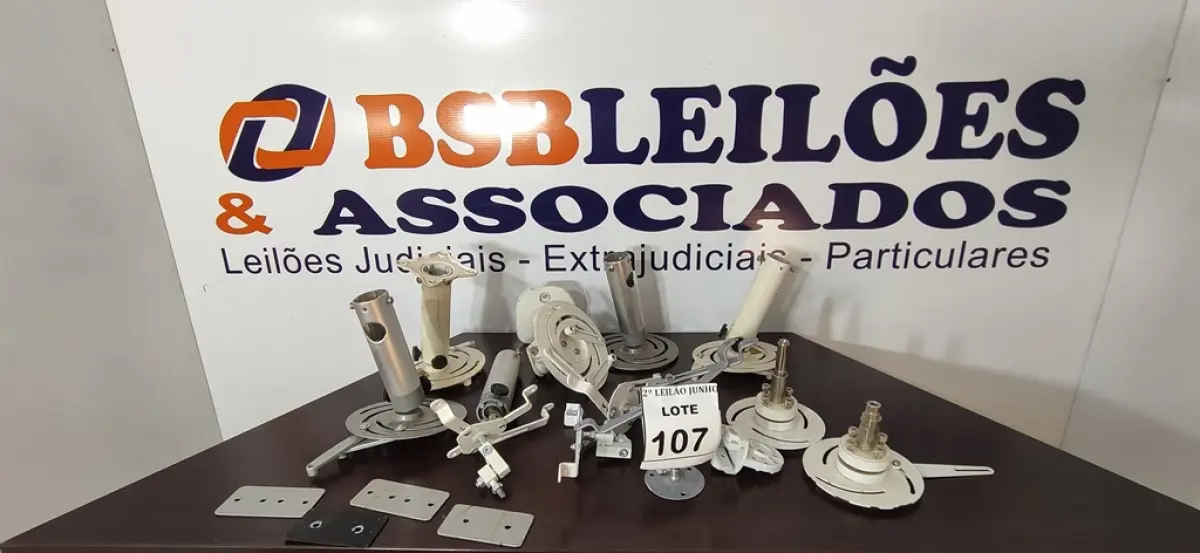 01 LOTE COM VÁRIOS SUPORTES DIVERSOS. (NO ESTADO) ATENÇÃO! FAZER A VISITAÇÃO ANTES DE ARREMATAR, NÃO SABEMOS SE FUNCIONA, LEILÃO NÃO TEM GARANTIA E NEM DEVOLUÇÃO, SUJEITO A POSSÍVEIS AVARIAS VISÍVEIS/OCULTAS E/OU AUSÊNCIA DE COMPONENTES.