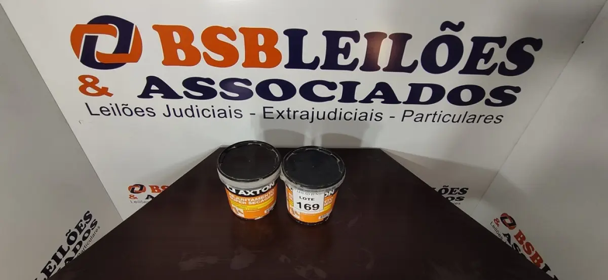 02 GALÕES DE REJUNTAMENTO 4KG CADA NAS CORES CARVALHO E CINZA PLATINO MARCA AXTON. (NO ESTADO) ATENÇÃO! FAZER A VISITAÇÃO ANTES DE ARREMATAR, NÃO SABEMOS SE FUNCIONA, LEILÃO NÃO TEM GARANTIA E NEM DEVOLUÇÃO, SUJEITO A POSSÍVEIS AVARIAS VISÍVEIS/OCULTAS E/OU AUSÊNCIA DE COMPONENTES.