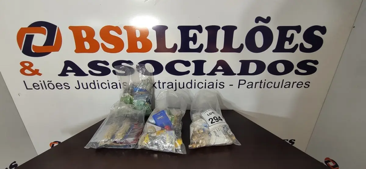 01 LOTE COM DIVERSOS MATERIAIS HIDRÁULICOS. (NO ESTADO) ATENÇÃO! FAZER A VISITAÇÃO ANTES DE ARREMATAR, NÃO SABEMOS SE FUNCIONA, LEILÃO NÃO TEM GARANTIA E NEM DEVOLUÇÃO, SUJEITO A POSSÍVEIS AVARIAS VISÍVEIS/OCULTAS E/OU AUSÊNCIA DE COMPONENTES.