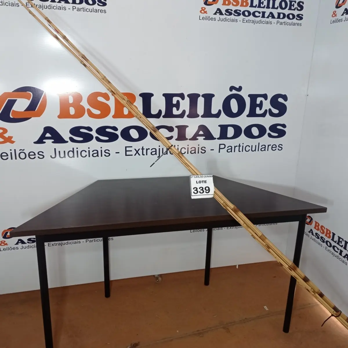 05 VARAS DE BAMBU. (NO ESTADO) ATENÇÃO! FAZER A VISITAÇÃO ANTES DE ARREMATAR, NÃO SABEMOS SE FUNCIONA, LEILÃO NÃO TEM GARANTIA E NEM DEVOLUÇÃO, SUJEITO A POSSÍVEIS AVARIAS VISÍVEIS/OCULTAS E/OU AUSÊNCIA DE COMPONENTES.