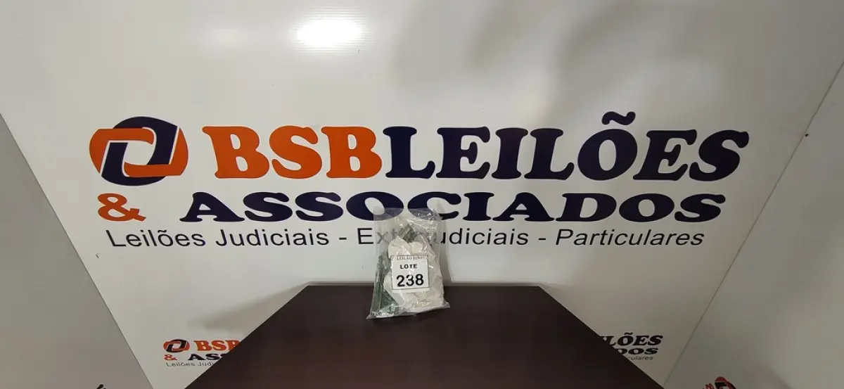 01 LOTE GRANDE QUANTIDADE DE MEMÓRIAS PARA PC E NOTEBOOKS. (NO ESTADO) ATENÇÃO! FAZER A VISITAÇÃO ANTES DE ARREMATAR, NÃO SABEMOS SE FUNCIONA, LEILÃO NÃO TEM GARANTIA E NEM DEVOLUÇÃO, SUJEITO A POSSÍVEIS AVARIAS VISÍVEIS/OCULTAS E/OU AUSÊNCIA DE COMPONENTES.
