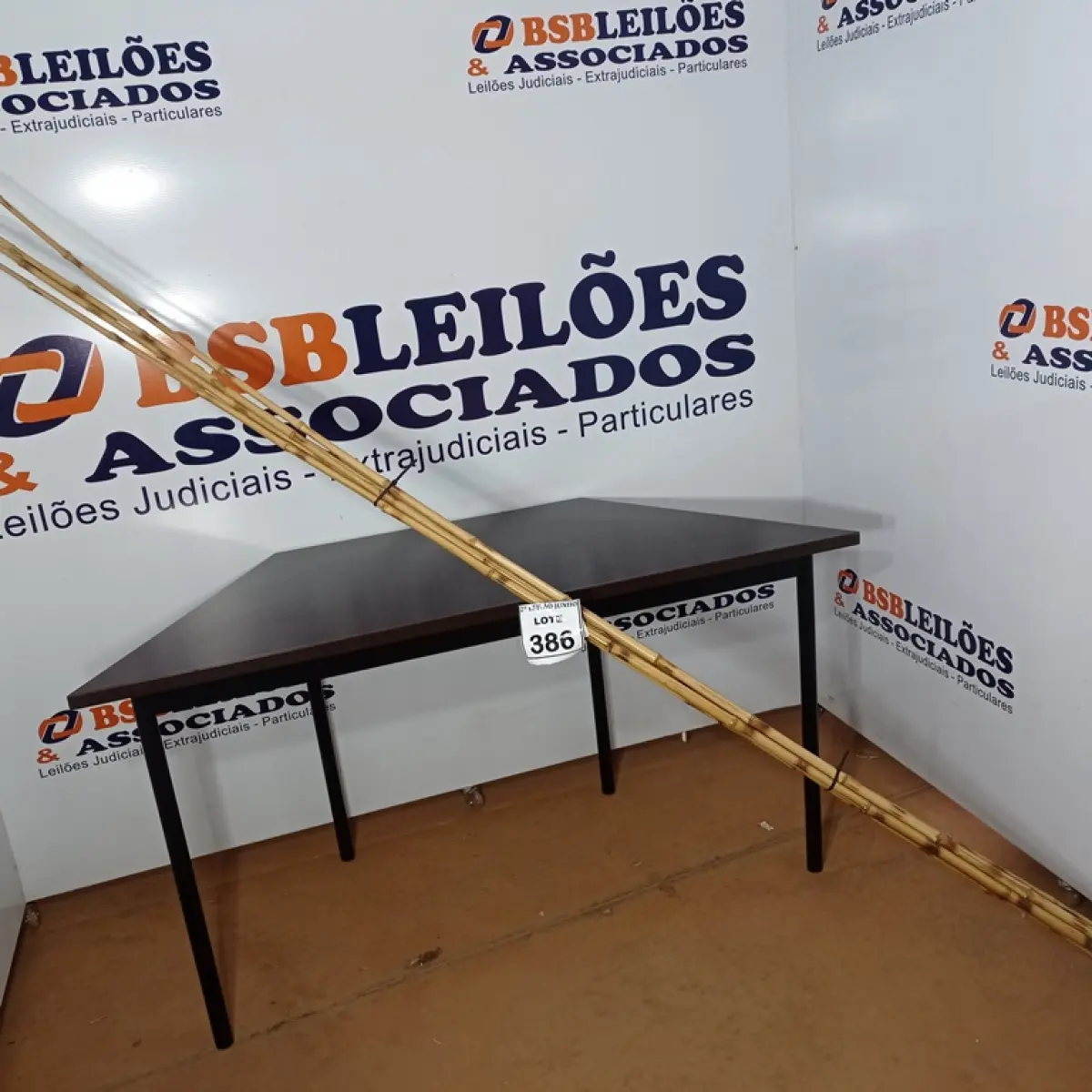 05 VARAS DE BAMBU. (NO ESTADO) ATENÇÃO! FAZER A VISITAÇÃO ANTES DE ARREMATAR, NÃO SABEMOS SE FUNCIONA, LEILÃO NÃO TEM GARANTIA E NEM DEVOLUÇÃO, SUJEITO A POSSÍVEIS AVARIAS VISÍVEIS/OCULTAS E/OU AUSÊNCIA DE COMPONENTES.
