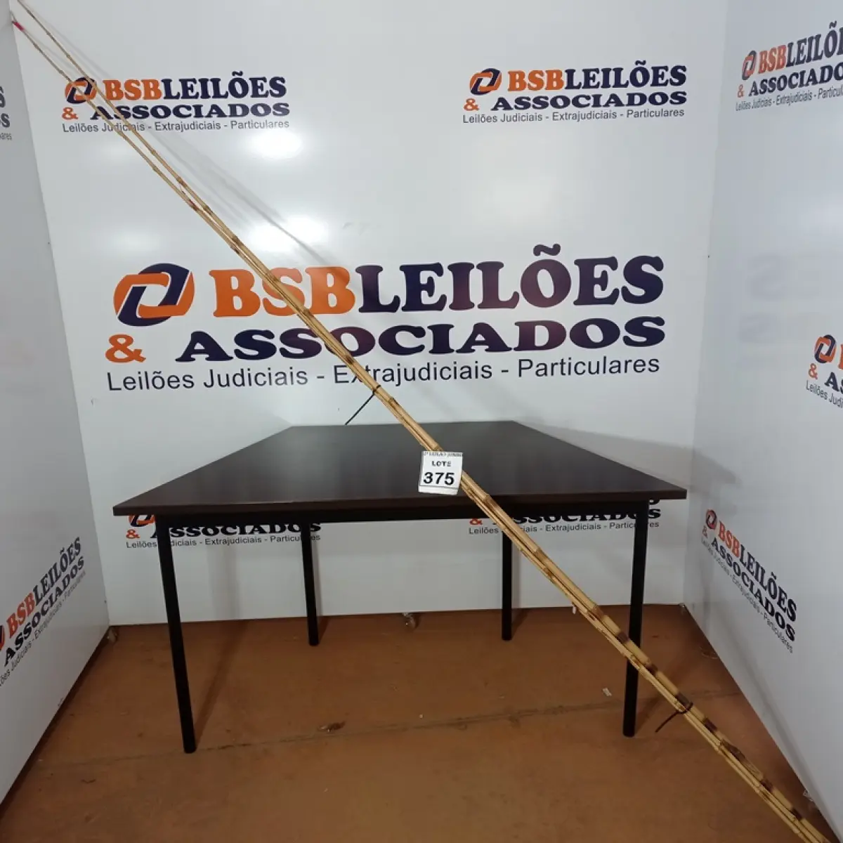 05 VARAS DE BAMBU. (NO ESTADO) ATENÇÃO! FAZER A VISITAÇÃO ANTES DE ARREMATAR, NÃO SABEMOS SE FUNCIONA, LEILÃO NÃO TEM GARANTIA E NEM DEVOLUÇÃO, SUJEITO A POSSÍVEIS AVARIAS VISÍVEIS/OCULTAS E/OU AUSÊNCIA DE COMPONENTES.