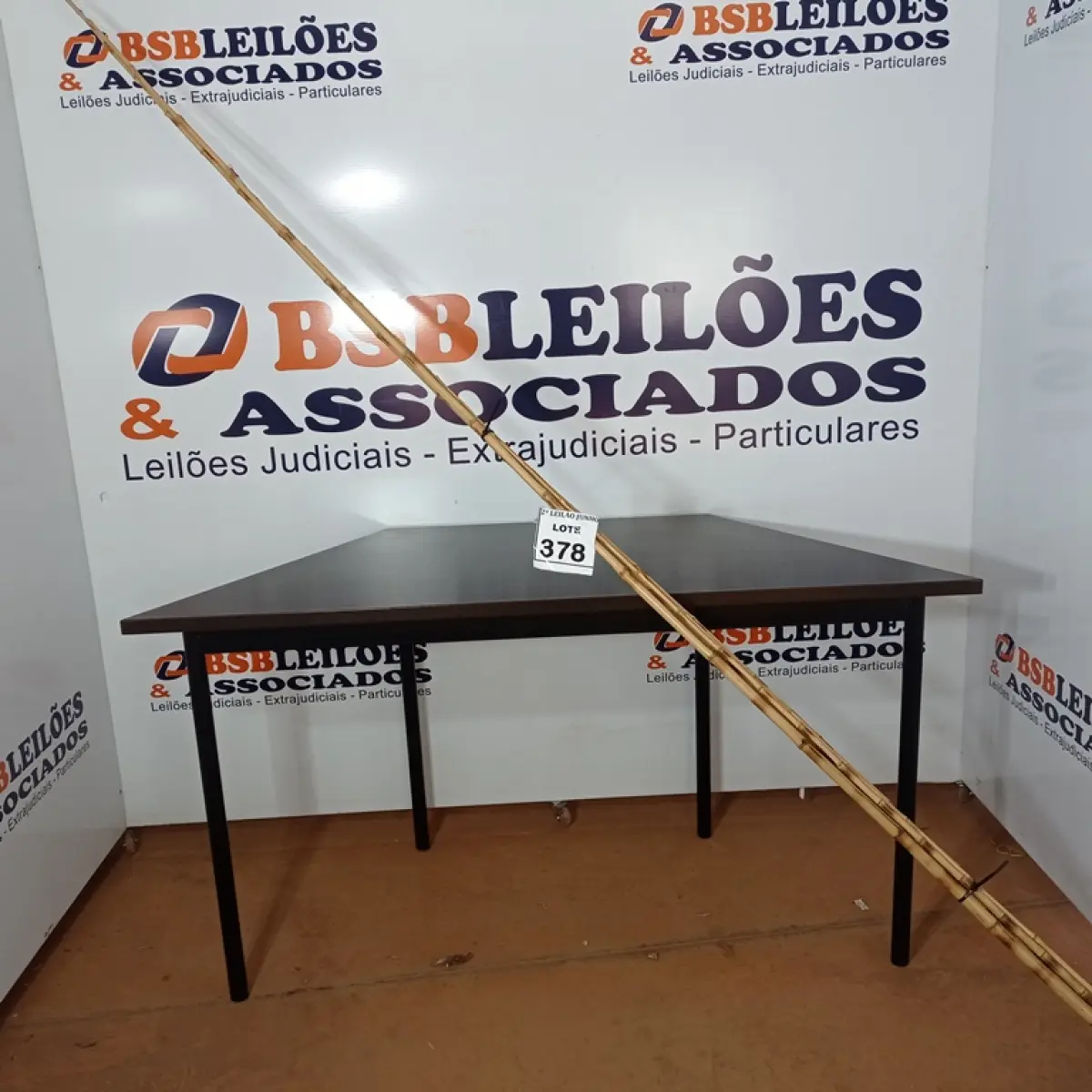 05 VARAS DE BAMBU. (NO ESTADO) ATENÇÃO! FAZER A VISITAÇÃO ANTES DE ARREMATAR, NÃO SABEMOS SE FUNCIONA, LEILÃO NÃO TEM GARANTIA E NEM DEVOLUÇÃO, SUJEITO A POSSÍVEIS AVARIAS VISÍVEIS/OCULTAS E/OU AUSÊNCIA DE COMPONENTES.