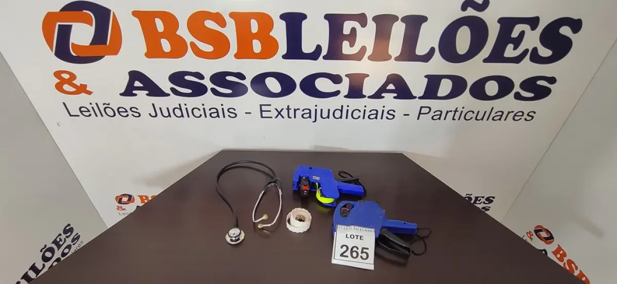 02 ETIQUETADORAS MANUAL E 01 ESTETOSCÓPIO. (NO ESTADO) ATENÇÃO! FAZER A VISITAÇÃO ANTES DE ARREMATAR, NÃO SABEMOS SE FUNCIONA, LEILÃO NÃO TEM GARANTIA E NEM DEVOLUÇÃO, SUJEITO A POSSÍVEIS AVARIAS VISÍVEIS/OCULTAS E/OU AUSÊNCIA DE COMPONENTES.
