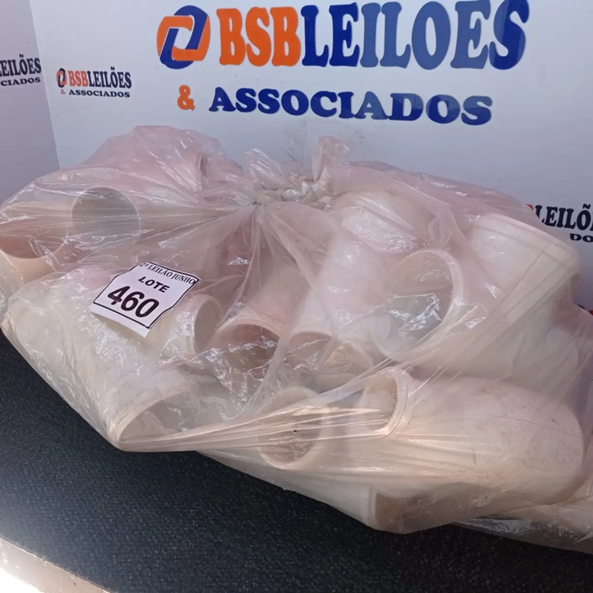 01 LOTE COM CONEXÕES HIDRÁULICAS MEDIDAS DIVERSAS. (NO ESTADO) ATENÇÃO! FAZER A VISITAÇÃO ANTES DE ARREMATAR, NÃO SABEMOS SE FUNCIONA, LEILÃO NÃO TEM GARANTIA E NEM DEVOLUÇÃO, SUJEITO A POSSÍVEIS AVARIAS VISÍVEIS/OCULTAS E/OU AUSÊNCIA DE COMPONENTES.