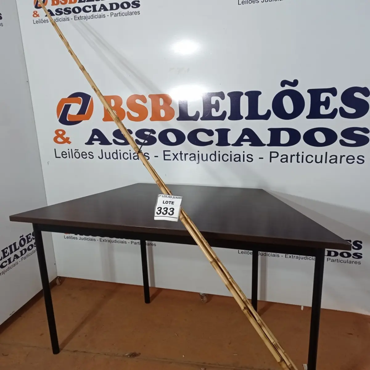 05 VARAS DE BAMBU. (NO ESTADO) ATENÇÃO! FAZER A VISITAÇÃO ANTES DE ARREMATAR, NÃO SABEMOS SE FUNCIONA, LEILÃO NÃO TEM GARANTIA E NEM DEVOLUÇÃO, SUJEITO A POSSÍVEIS AVARIAS VISÍVEIS/OCULTAS E/OU AUSÊNCIA DE COMPONENTES.