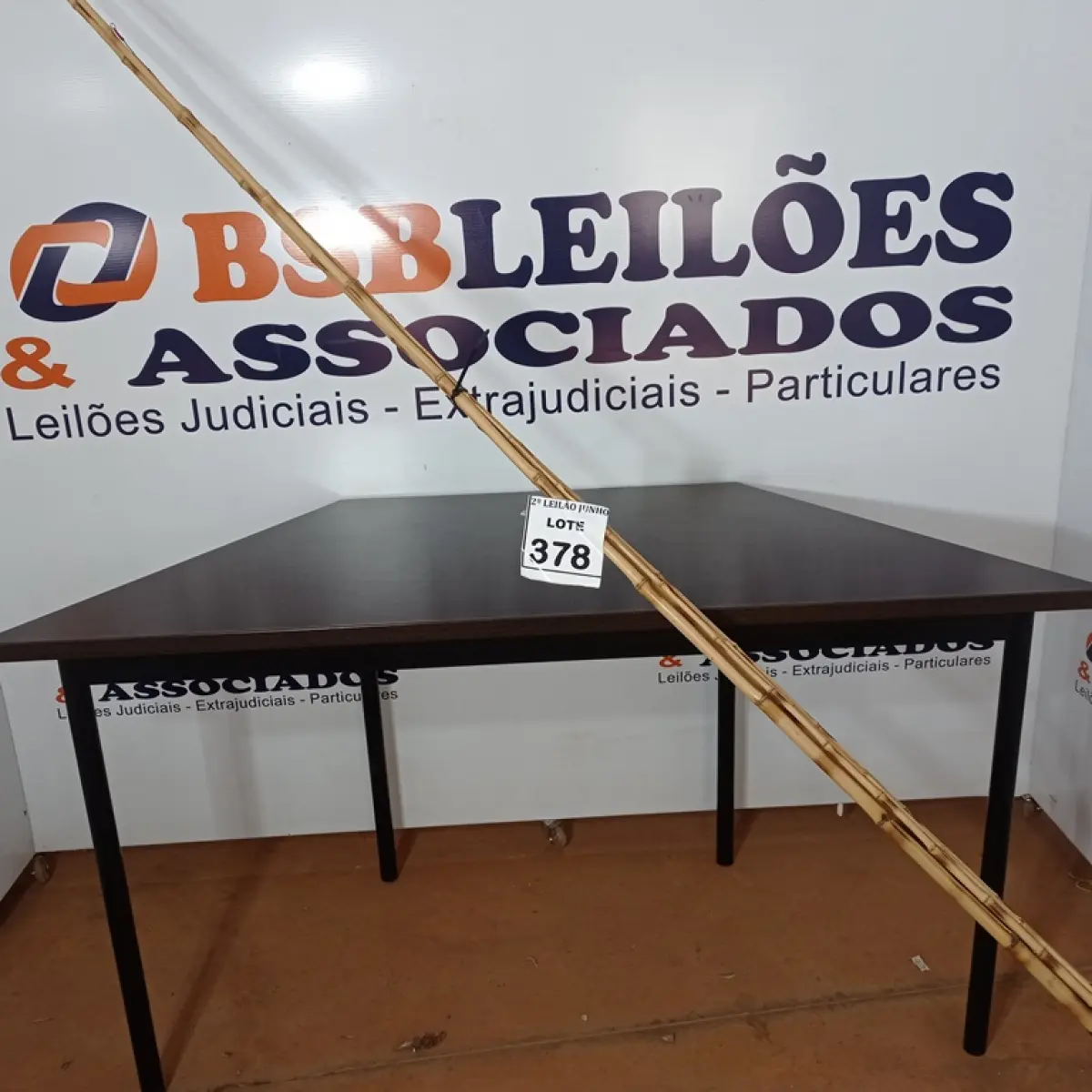 05 VARAS DE BAMBU. (NO ESTADO) ATENÇÃO! FAZER A VISITAÇÃO ANTES DE ARREMATAR, NÃO SABEMOS SE FUNCIONA, LEILÃO NÃO TEM GARANTIA E NEM DEVOLUÇÃO, SUJEITO A POSSÍVEIS AVARIAS VISÍVEIS/OCULTAS E/OU AUSÊNCIA DE COMPONENTES.