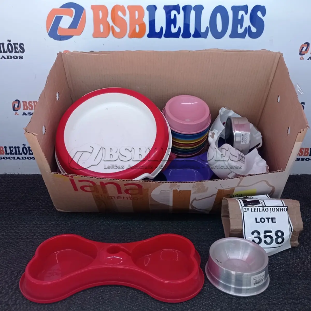 LOTE 358
