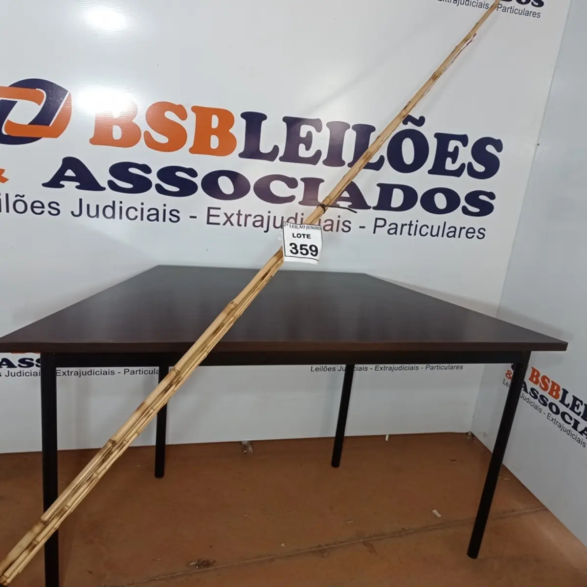 05 VARAS DE BAMBU. (NO ESTADO) ATENÇÃO! FAZER A VISITAÇÃO ANTES DE ARREMATAR, NÃO SABEMOS SE FUNCIONA, LEILÃO NÃO TEM GARANTIA E NEM DEVOLUÇÃO, SUJEITO A POSSÍVEIS AVARIAS VISÍVEIS/OCULTAS E/OU AUSÊNCIA DE COMPONENTES.